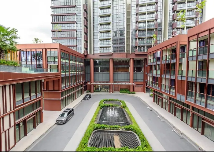 Metropole Hall River & City Views Right In Heart Of The City